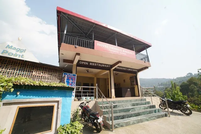 OYO 36252 Hotel Trishul Regency