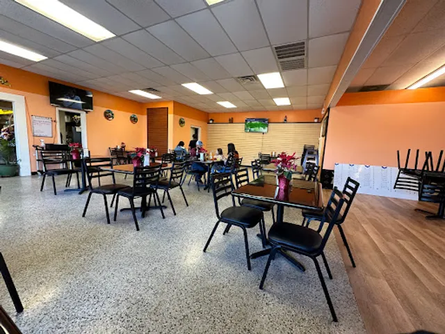 La Canasta Taqueria y Panaderia