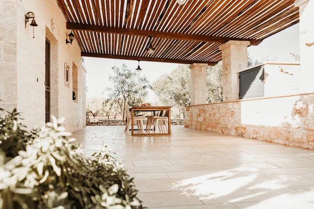 VILLA OSTUNI ONE S.R.L.