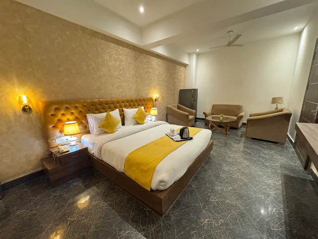 Hotel Shivaka Suites Delhi Airport