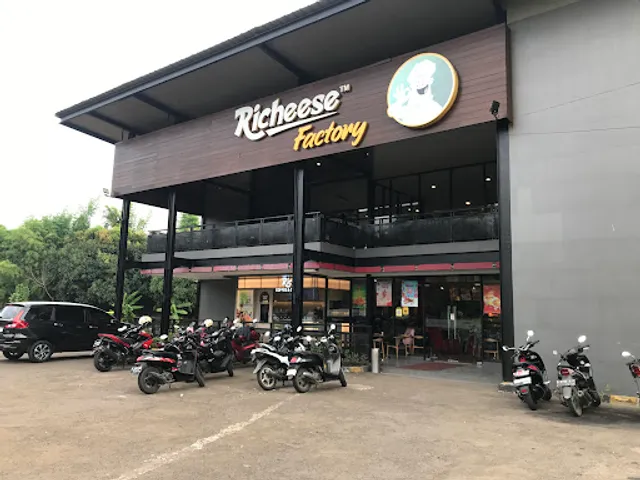 RICHEESE FACTORY - Kota Harapan Indah