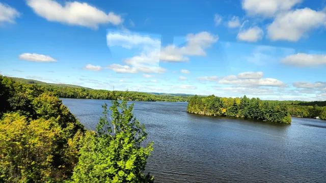Kirkland lake side at Brink Park