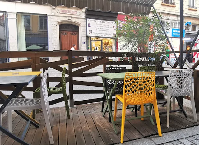 O ma café restaurant vietnamien bar à cocktail