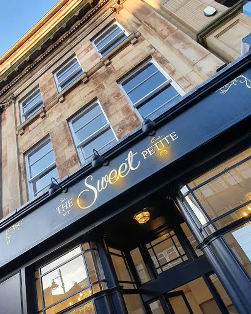 The Sweet Petite