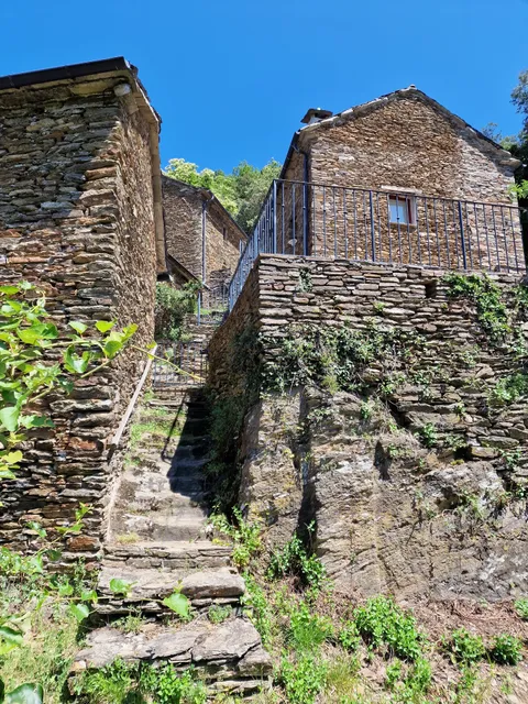 Le Ranc des Avelacs Location en cévennes grand gîte / maison avec piscine
