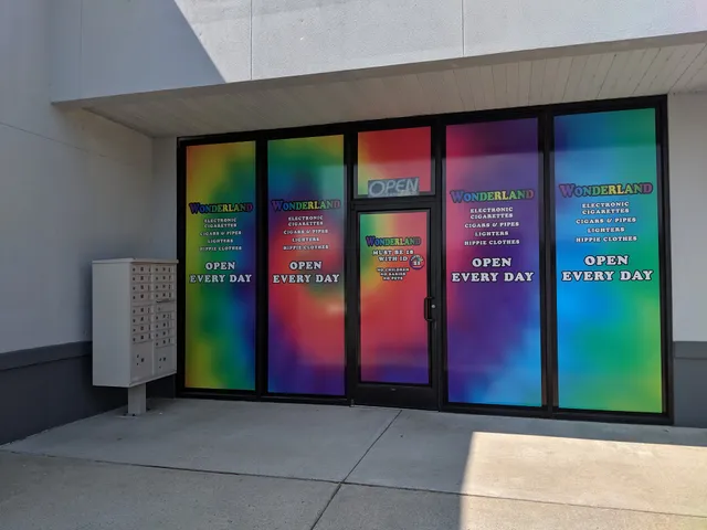 Wonderland Vape Store