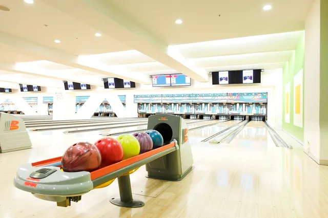 Shinagawa Prince Hotel Bowling Center