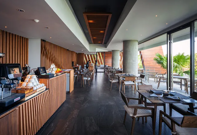 ZILA STREET BISTRO & BAR