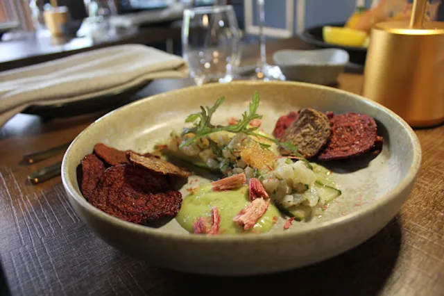 Ezra Restaurant and Bar