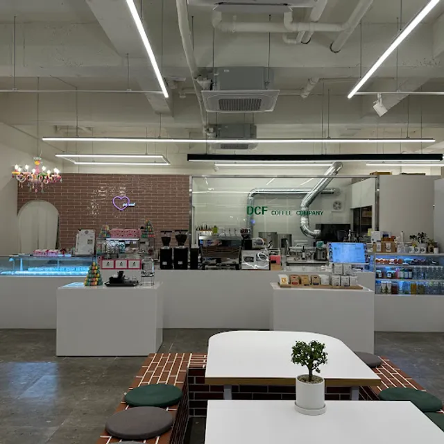 DCF ( Dream Coffee Factory )