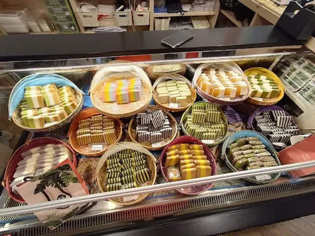 艷麗南洋鹹甜食