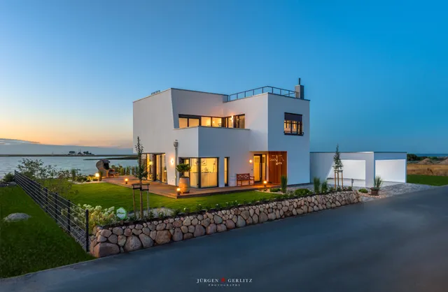 Leuchtturm Ferienhaus - MEERZEIT FÜR FERIEN