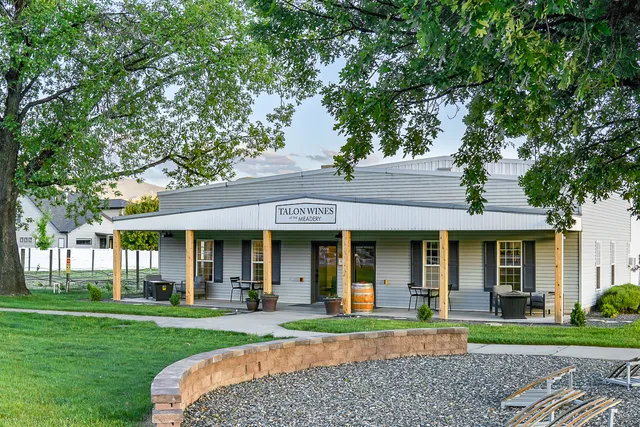 Talon Wines at the Meadery