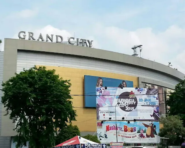 Peco Peco Sushi Grand City