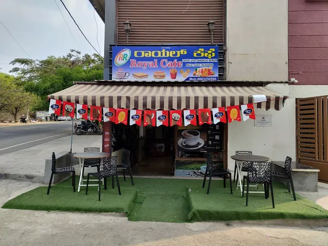 VAARAHI CAFÉ & TIFFINS- RR Nagar Mylasandra