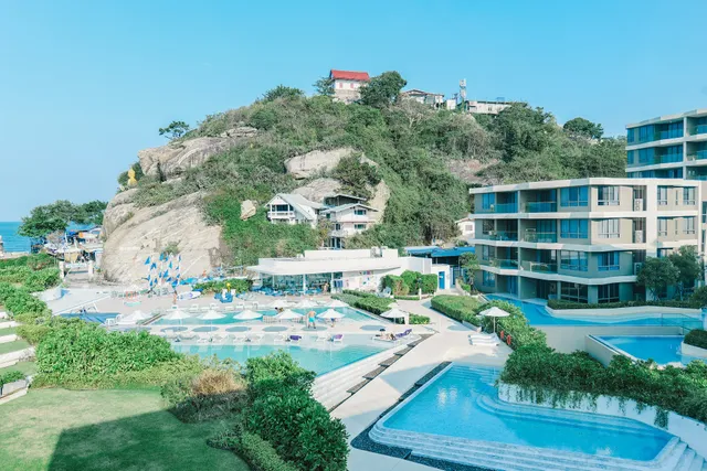 VERSO hua hin - a Veranda Collection