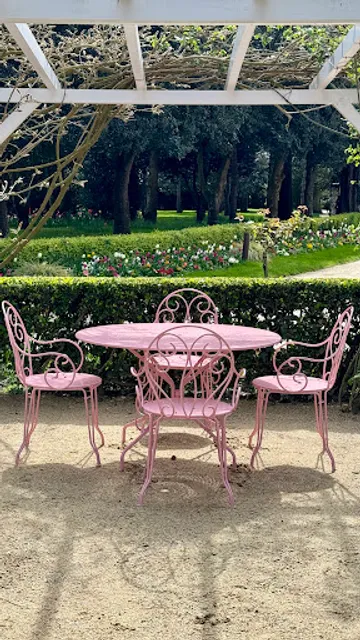 La Rose Du Rocher Jardin Christian Dior