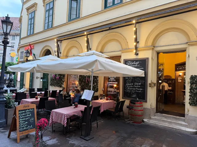 Fehér Hajó Étterem