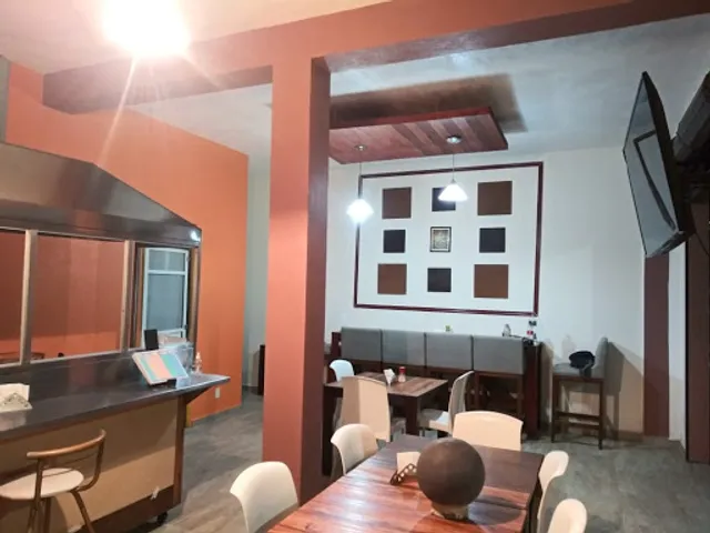 Alitas, Arrachera y más