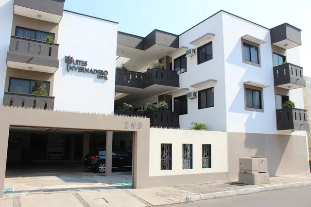 Invernadero Inn Suites & Hotel