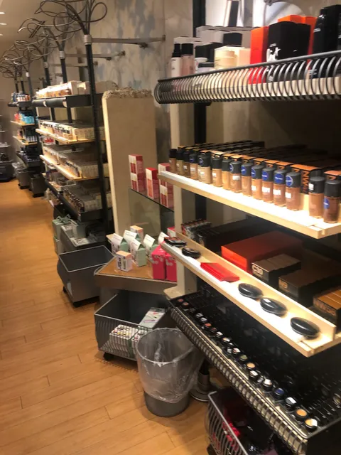 The Cosmetics Company Store