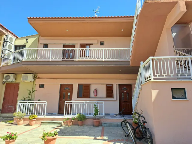 Vila Akis New
