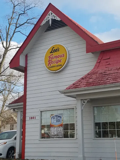 Lee's Famous Recipe Chicken