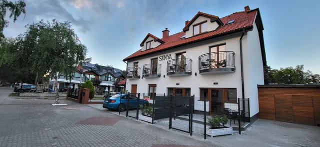 Dom Gościnny Senya Noclegi Domy gościnne Pokoje