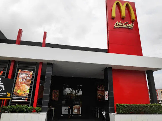McDonald's Tabuan Jaya DT