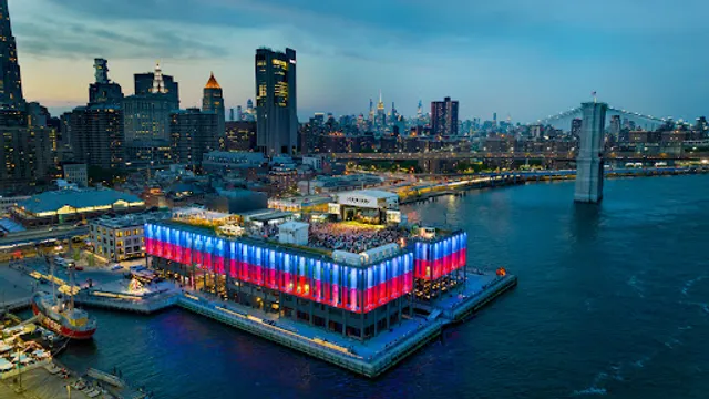 The Rooftop at Pier 17