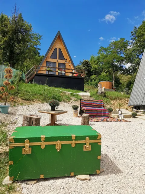 CarpatinA Rustic House