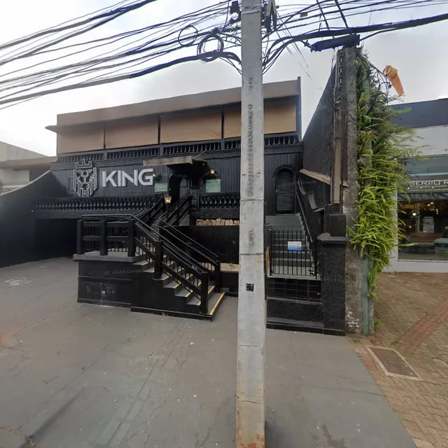 Maximo Villa Music Pub