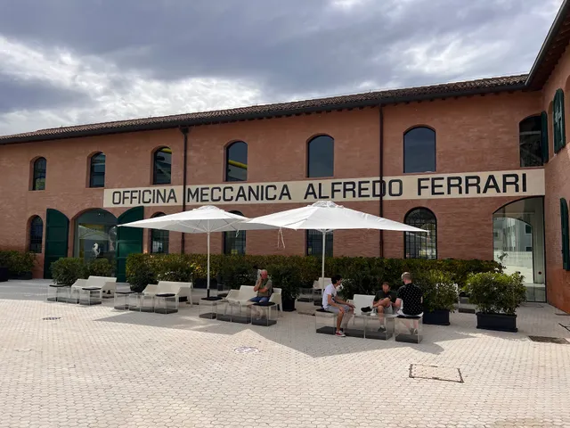 Ferrari Store Museo Enzo Ferrari