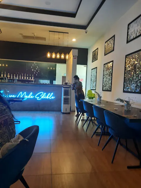 The Glam Lounge Restaurant