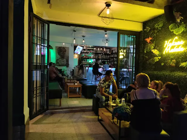 Rockscar Martini Lounge Snack Bar