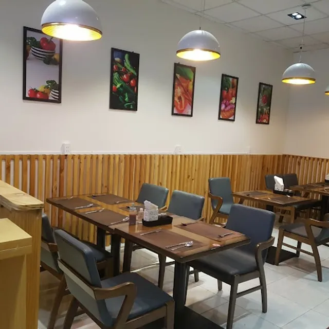 KING DONGAS (GUKSU TONKATSU)