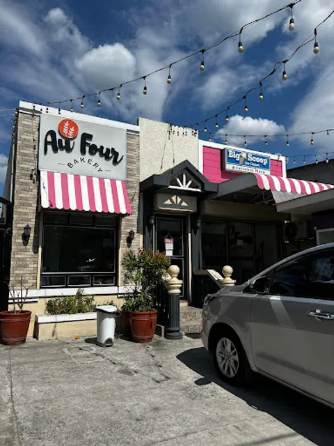 Au Four Bakery