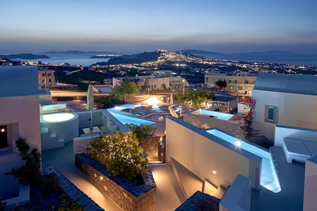 Nova Santorini Luxury Suites