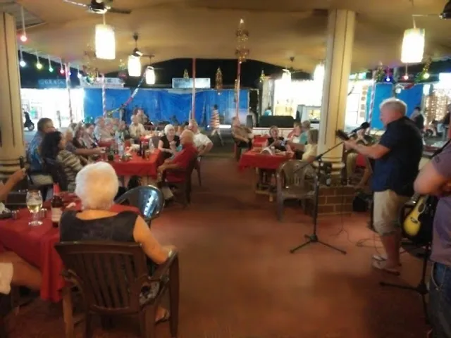 EVEREST Restaurant & Bar