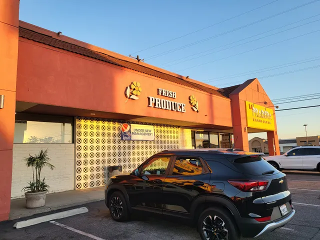 La Pradera Carniceria/ Viva Meat Market