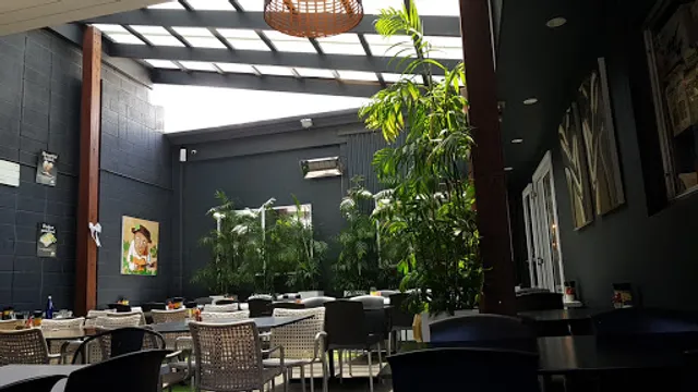 Solar Eggs - Egg Shop & Coffee House