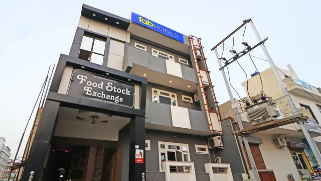 FabHotel Townhouse Inn