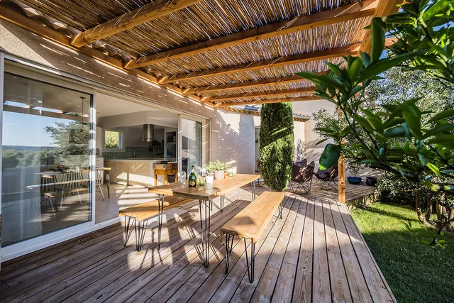 Les Petits Gardons, La Villa avec piscine intérieure