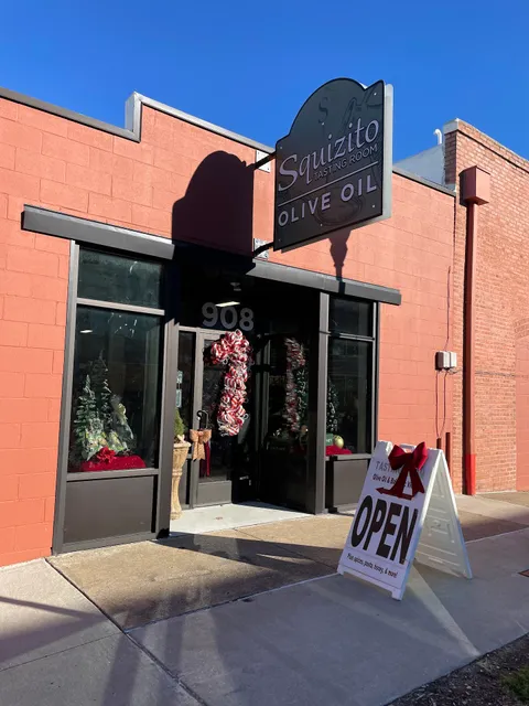 Squizito Tasting Room Conway