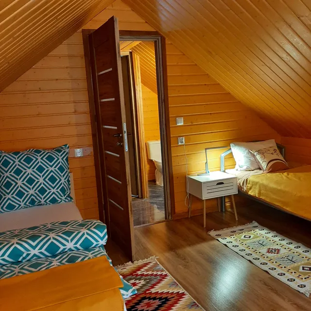 Roztocze 3 kroki od sosny. Domek na leśnej polanie pod Zamościem całoroczny, klimayzowany, teren ogrodzony. Sitaniec 120T.