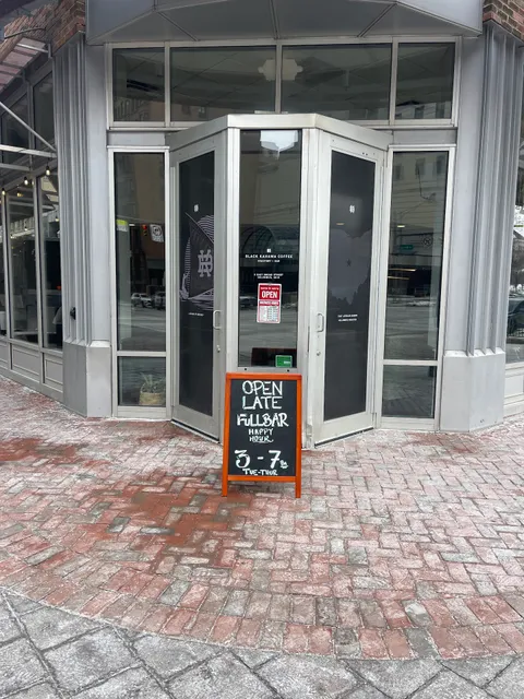 Black Kahawa Coffee: roastery + bar