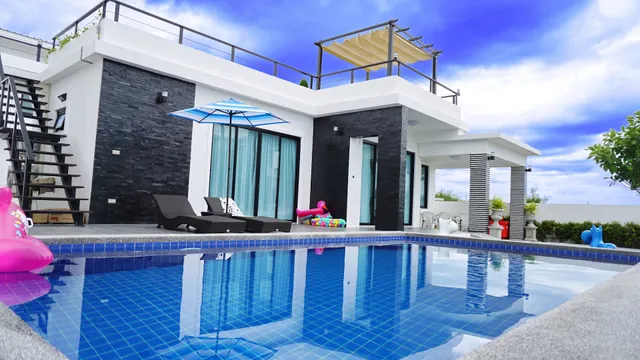 CHAIN Pool Villa