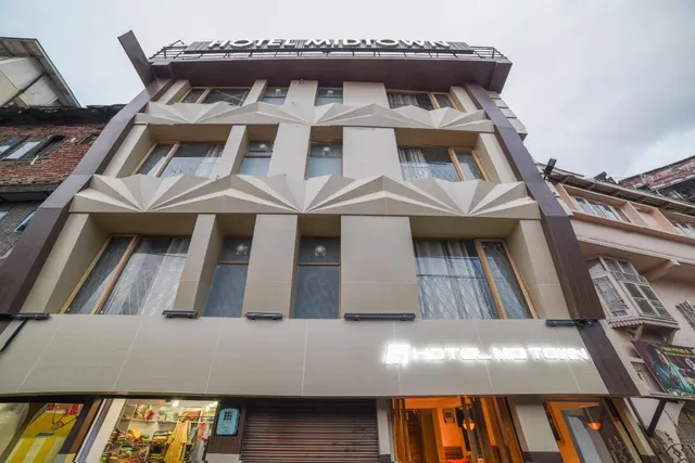 Hotel Midtown Malhotras