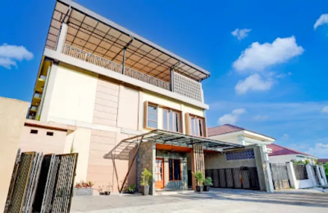 Collection O De Orchid Hotel