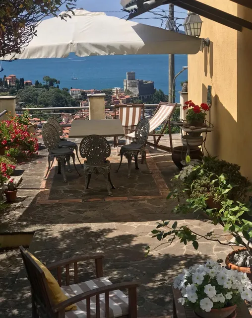 Villa Thea B&B Lerici - Il Golfo Artisti e Poeti